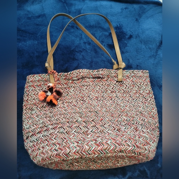 Vince Camuto Woven Tote Bag - Picture 1 of 9